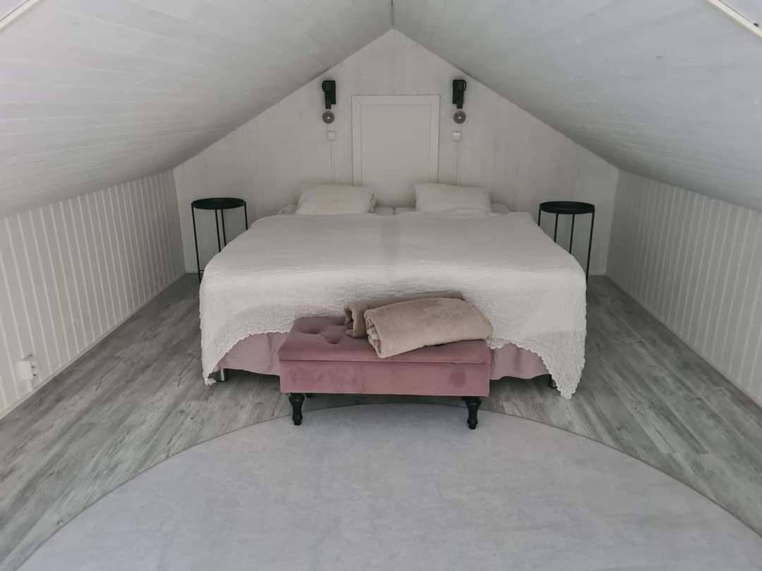 אולריצהאם Pinebo Palace Guesthouse מראה חיצוני תמונה